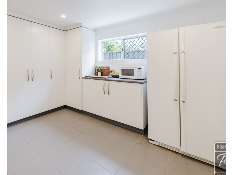 5 Magnet Close, Riverhills QLD 4074