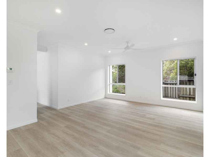 11 Springbrook Close, Upper Kedron QLD 4055