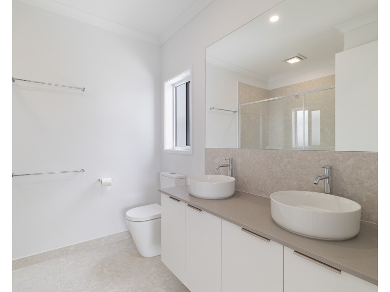 11 Springbrook Close, Upper Kedron QLD 4055