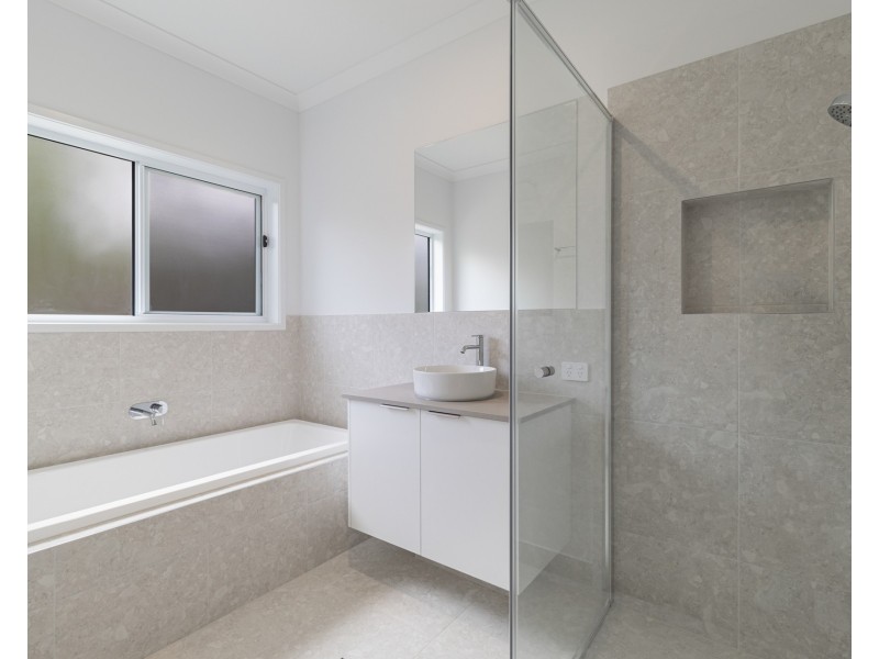 11 Springbrook Close, Upper Kedron QLD 4055