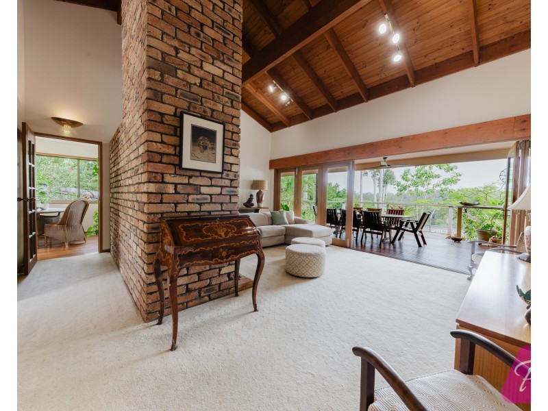 22 Willowbrook Street, Kenmore Hills QLD 4069