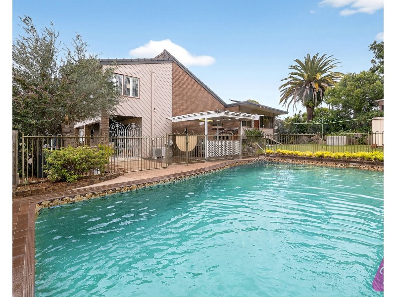 20 Cloghan Street, The Gap QLD 4061