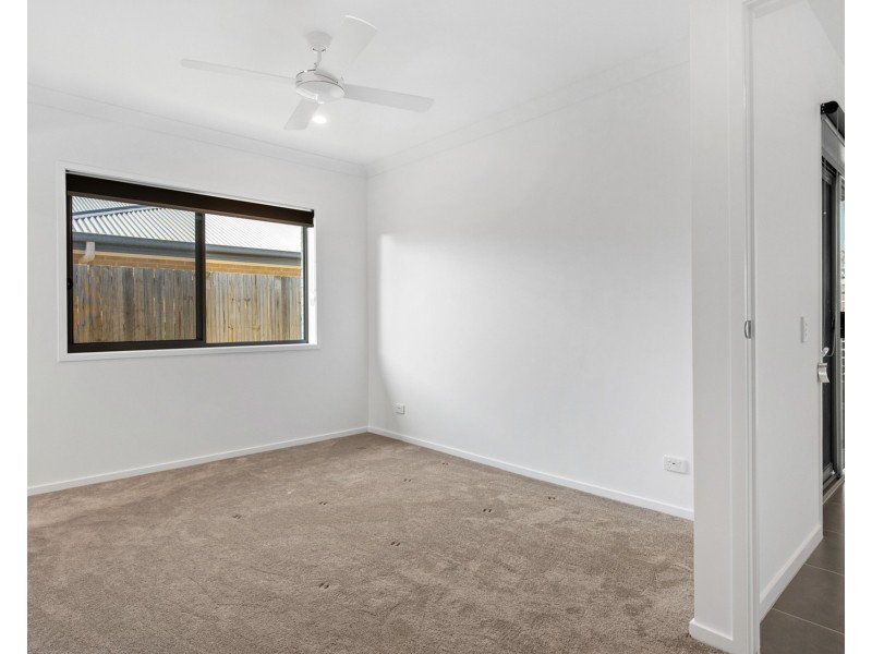 20 Dunstan Crescent, Strathpine QLD 4500