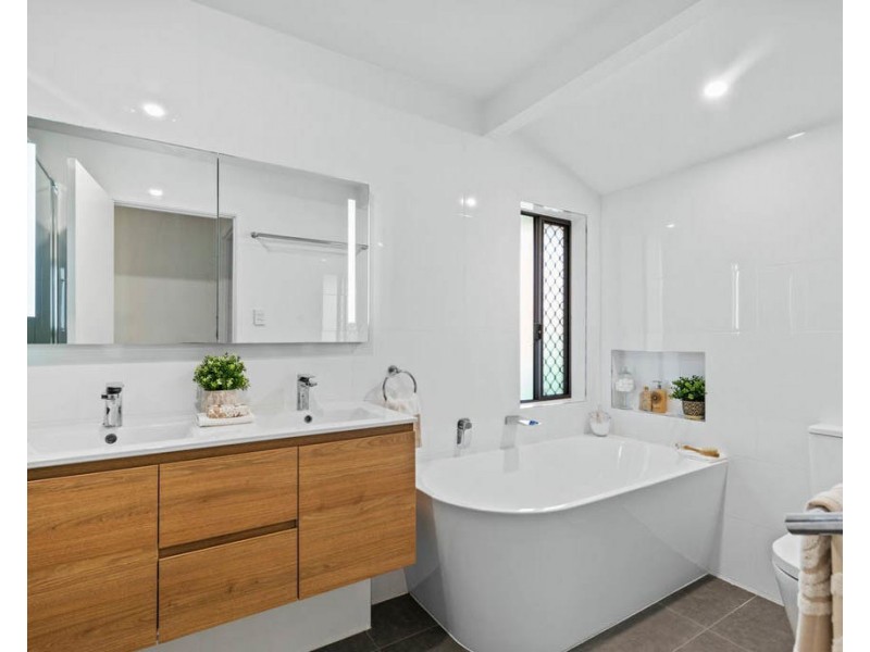 15 Nyanda Street, Strathpine QLD 4500