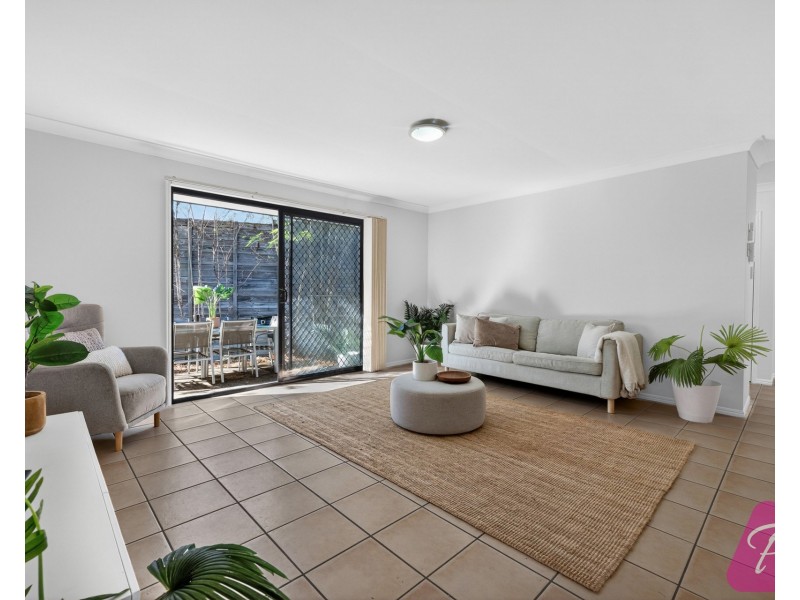 8/50 Endeavour Street, Mount Ommaney QLD 4074