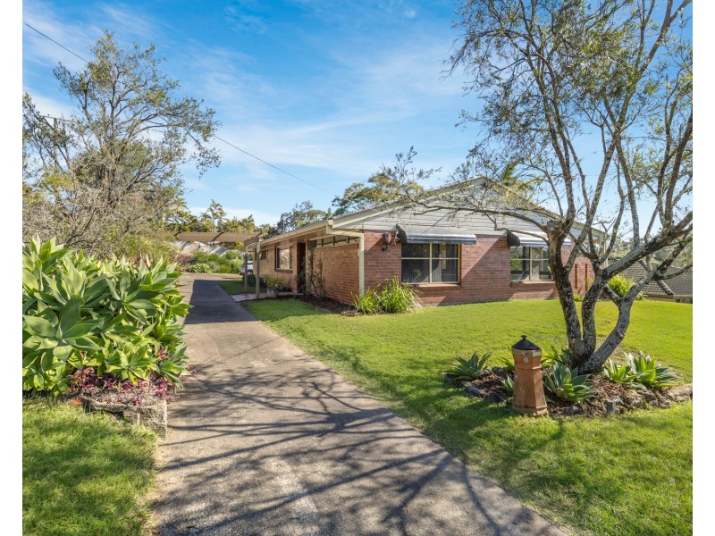 6 Strathspey Street, Kenmore QLD 4069