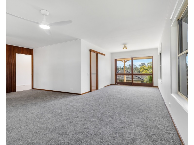 6 Strathspey Street, Kenmore QLD 4069