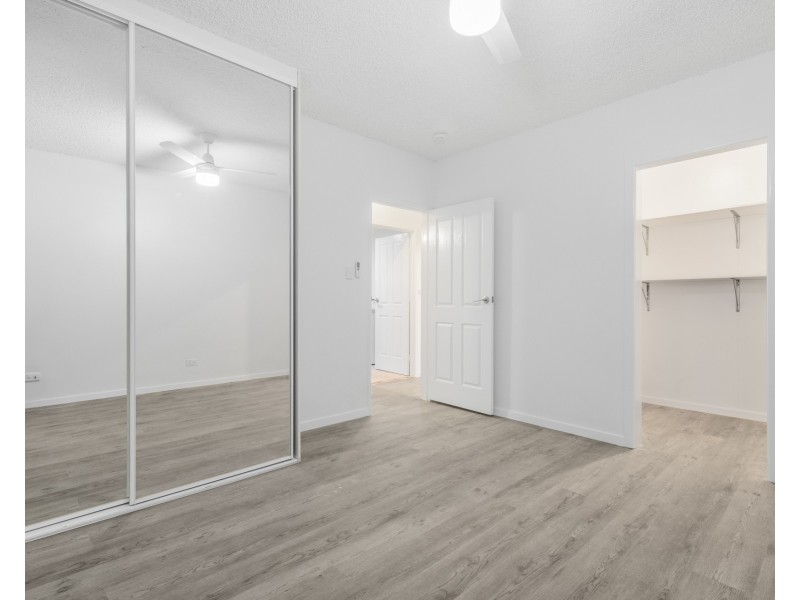 8/415 Esplanade, Manly QLD 4179