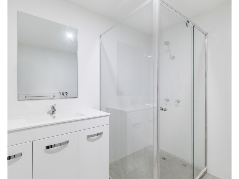 8/415 Esplanade, Manly QLD 4179