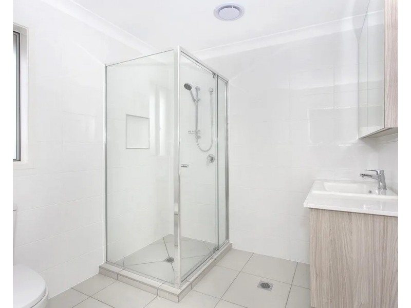 9 Beazley Circuit, Bridgeman Downs QLD 4035
