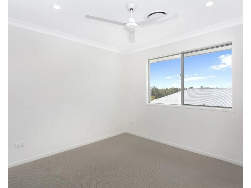 9 Beazley Circuit, Bridgeman Downs QLD 4035