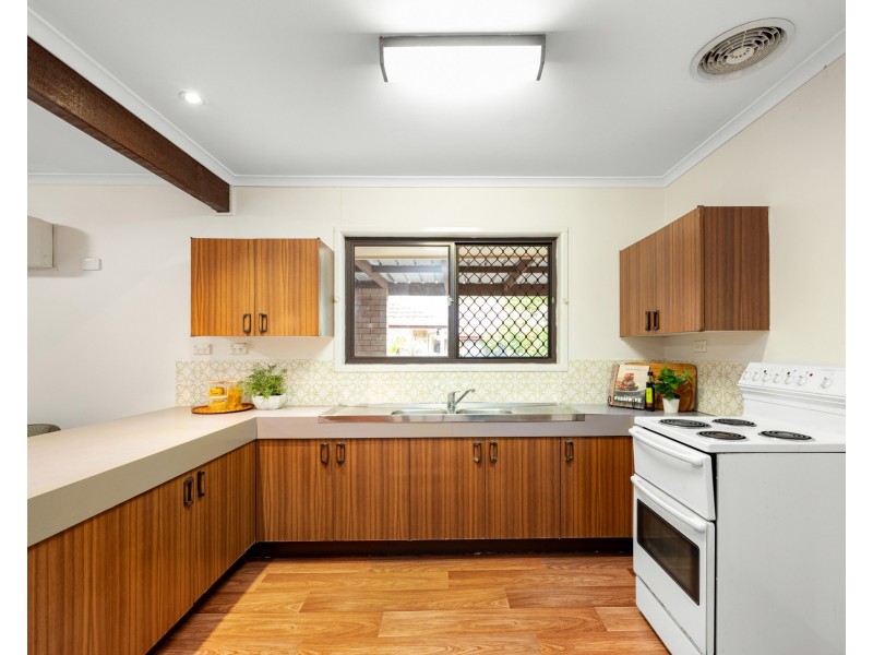 5 Kilkivan Avenue, Kenmore QLD 4069