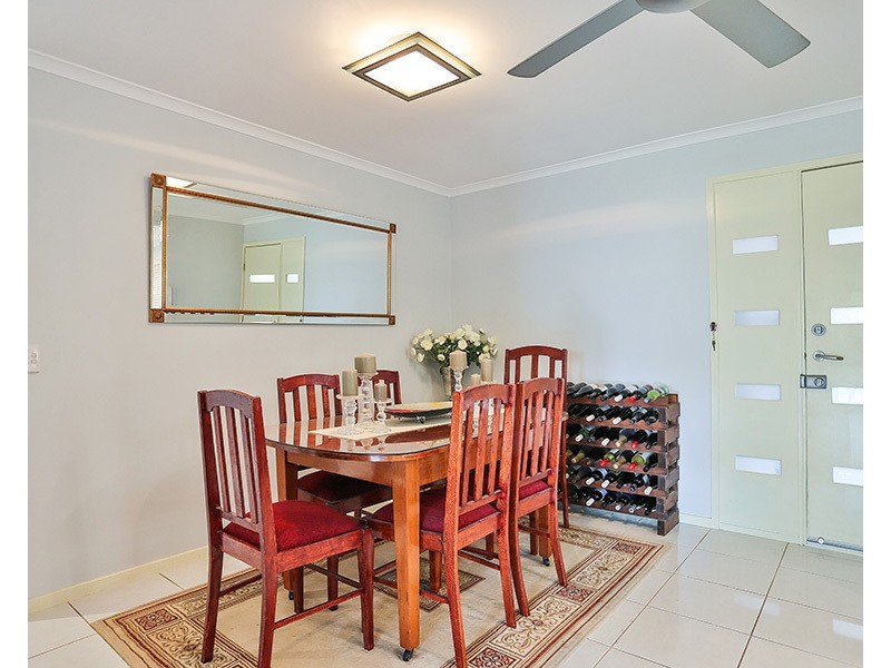 61 McPherson Road, Sinnamon Park QLD 4073