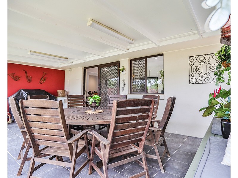 61 McPherson Road, Sinnamon Park QLD 4073