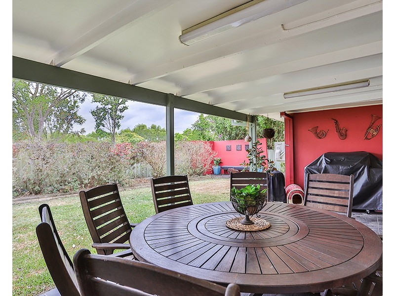 61 McPherson Road, Sinnamon Park QLD 4073