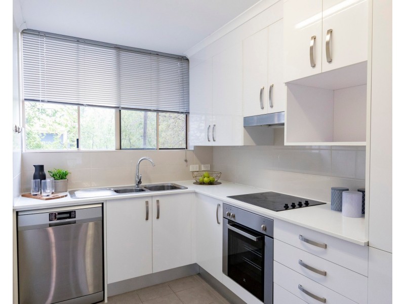 2/99 Indooroopilly Road, Taringa QLD 4068