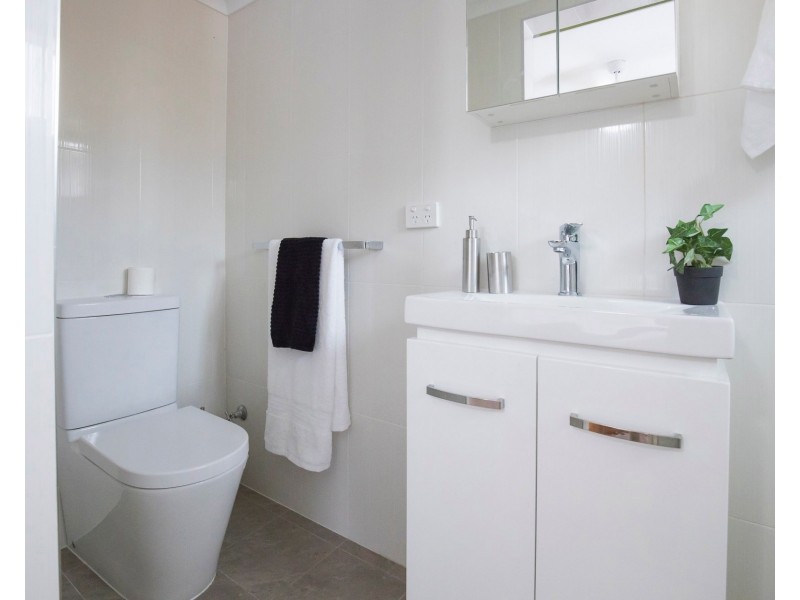 2/99 Indooroopilly Road, Taringa QLD 4068