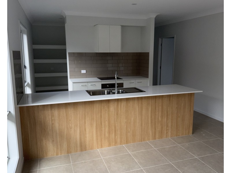 14 Hamersley Road, Yarrabilba QLD 4207