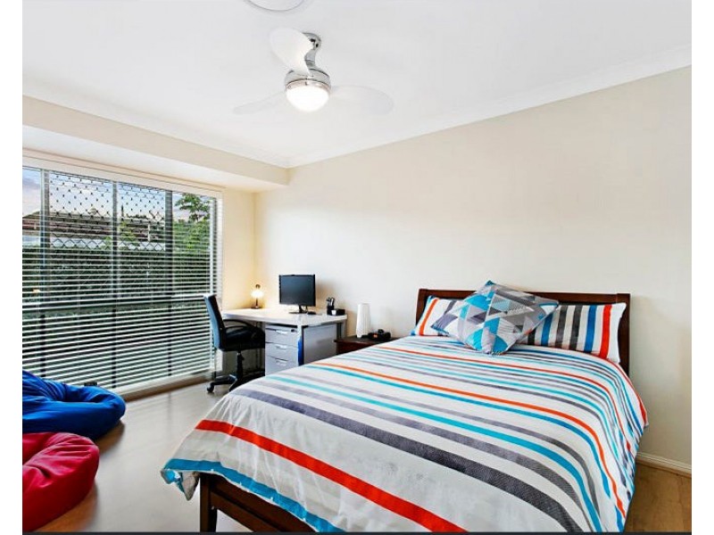 71 Jason Street, Sinnamon Park QLD 4073