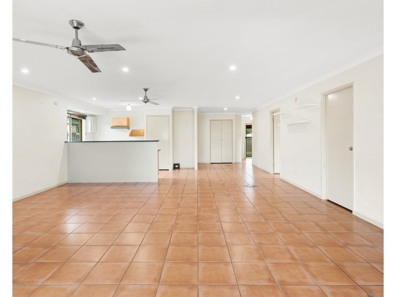 12 Glenn Street, Morayfield QLD 4506