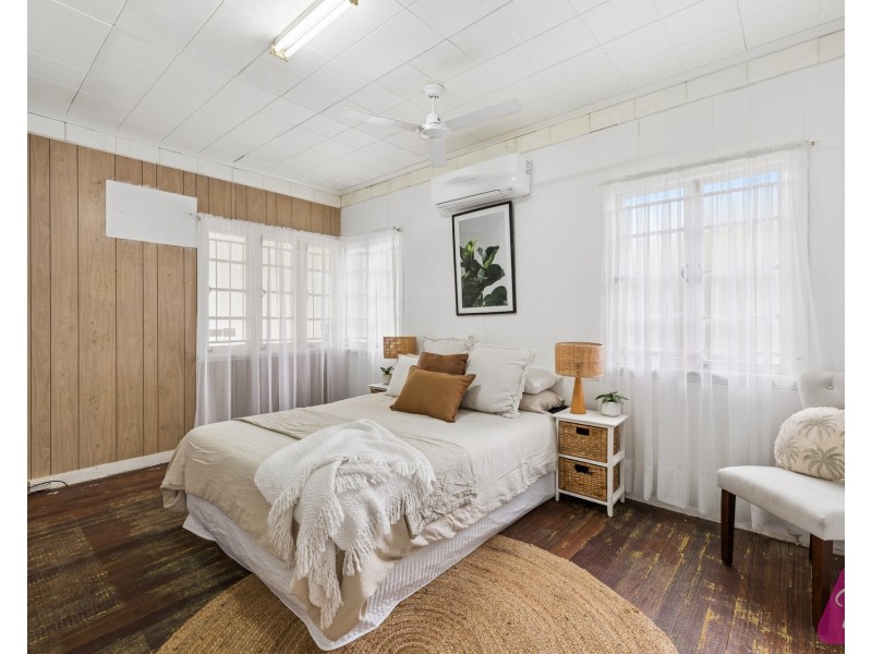 2 Haly Street, Stafford QLD 4053