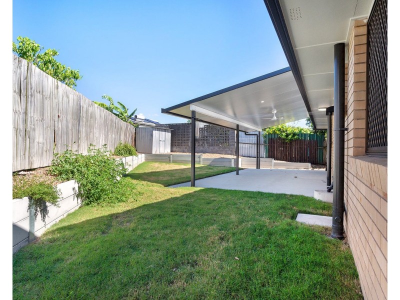 4 Brownie Street, Jamboree Heights QLD 4074