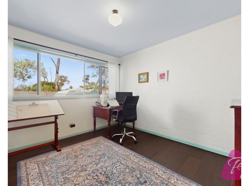 8 Azure Court, Bellbowrie QLD 4070