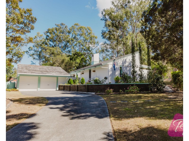 8 Azure Court, Bellbowrie QLD 4070