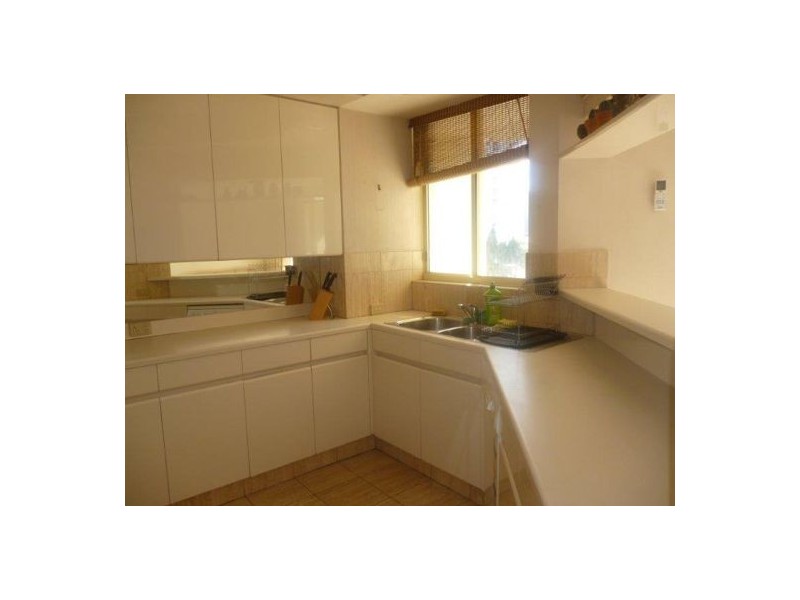 42/1 S, Main Beach QLD 4217