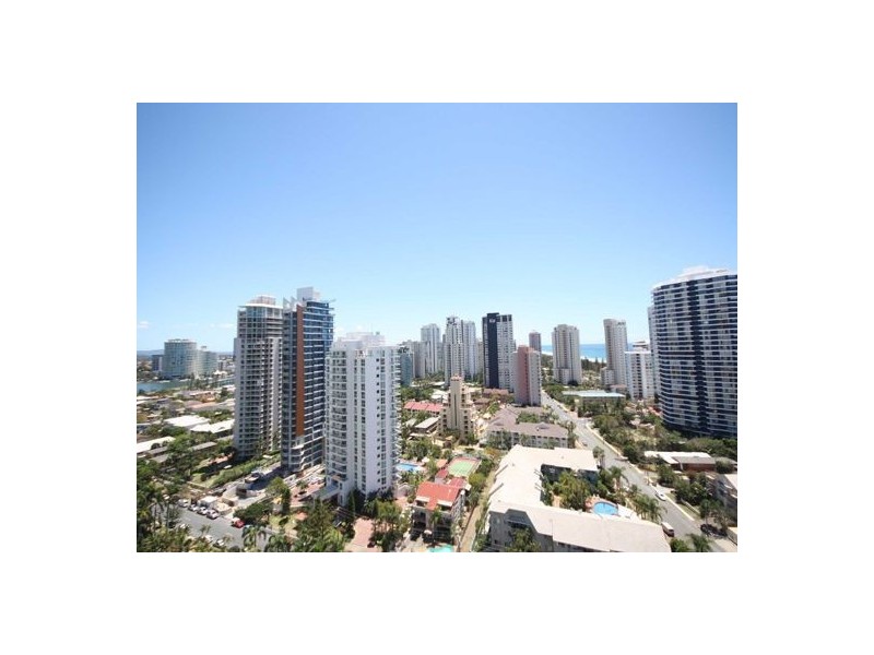 42/1 S, Main Beach QLD 4217