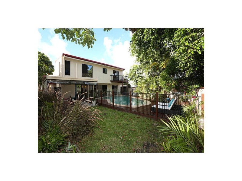4 Seahawk Crescent, Burleigh Waters QLD 4220