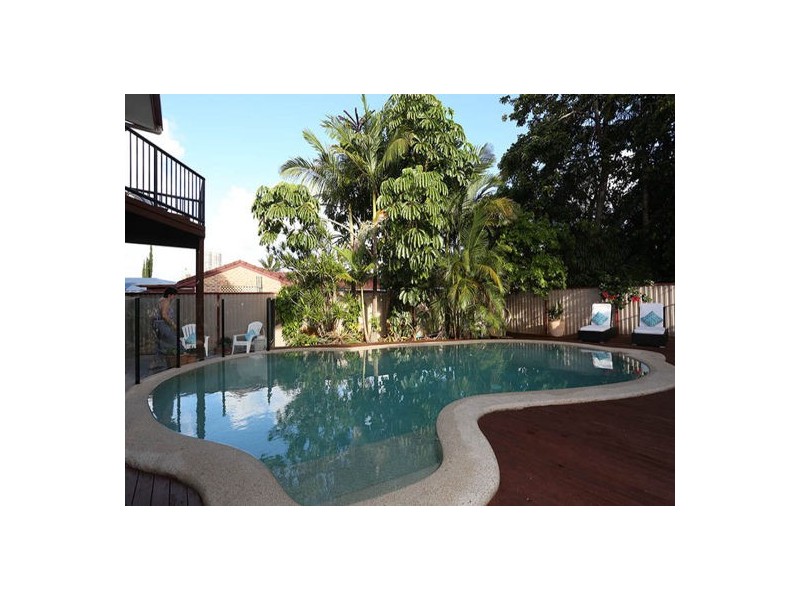 4 Seahawk Crescent, Burleigh Waters QLD 4220