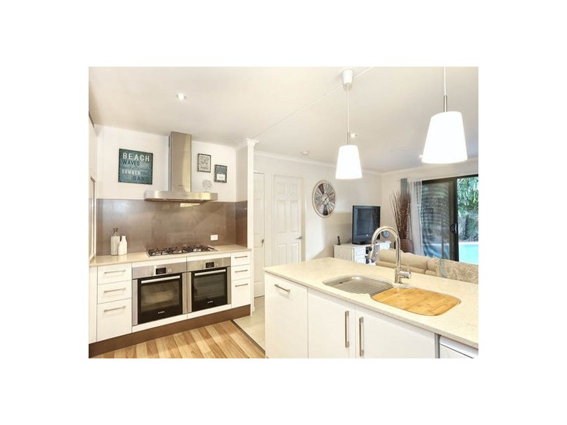 4 Seahawk Crescent, Burleigh Waters QLD 4220