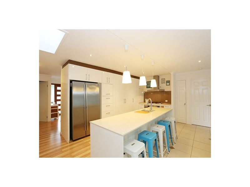 4 Seahawk Crescent, Burleigh Waters QLD 4220