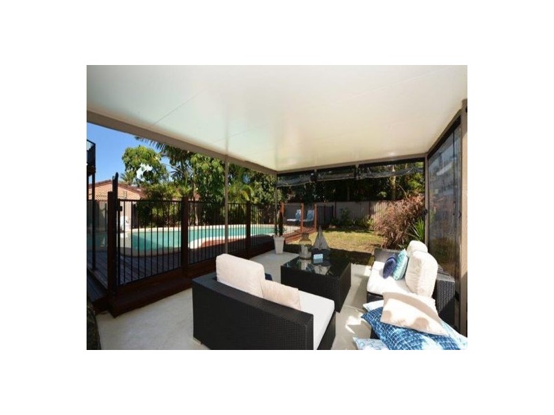 4 Seahawk Crescent, Burleigh Waters QLD 4220