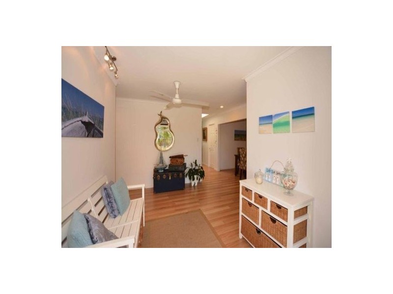 4 Seahawk Crescent, Burleigh Waters QLD 4220