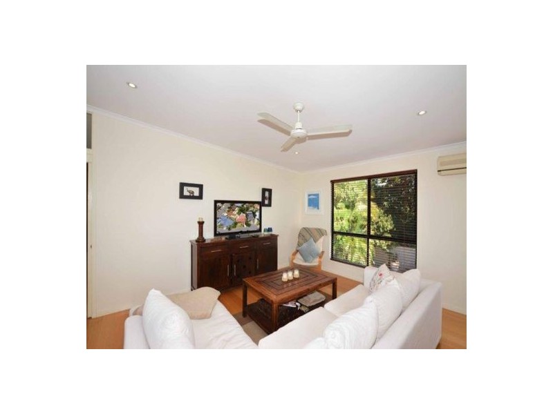 4 Seahawk Crescent, Burleigh Waters QLD 4220