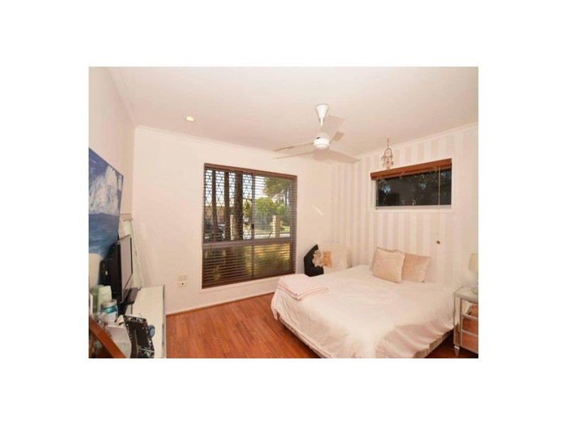 4 Seahawk Crescent, Burleigh Waters QLD 4220