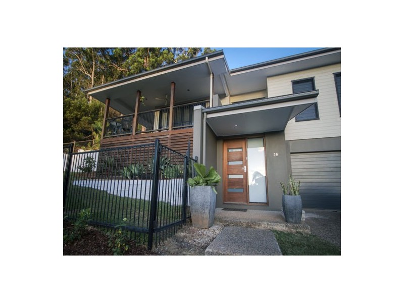38 CAMARILLO CIRCUIT, Reedy Creek QLD 4227