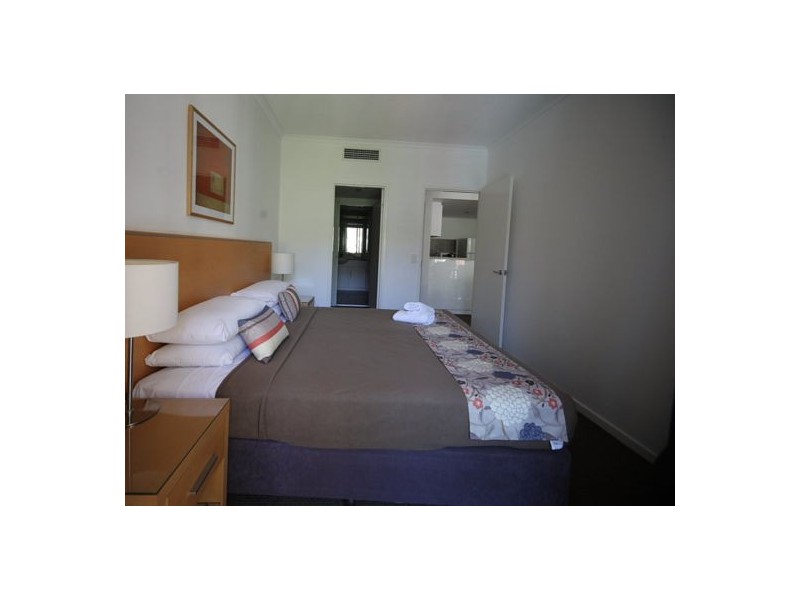 1082/1 Ocean Street, Burleigh Heads QLD 4220