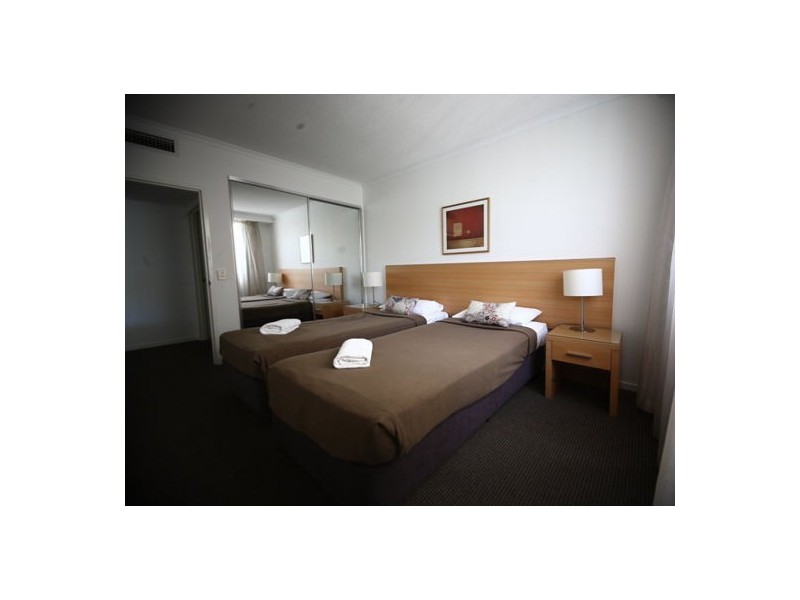 1082/1 Ocean Street, Burleigh Heads QLD 4220