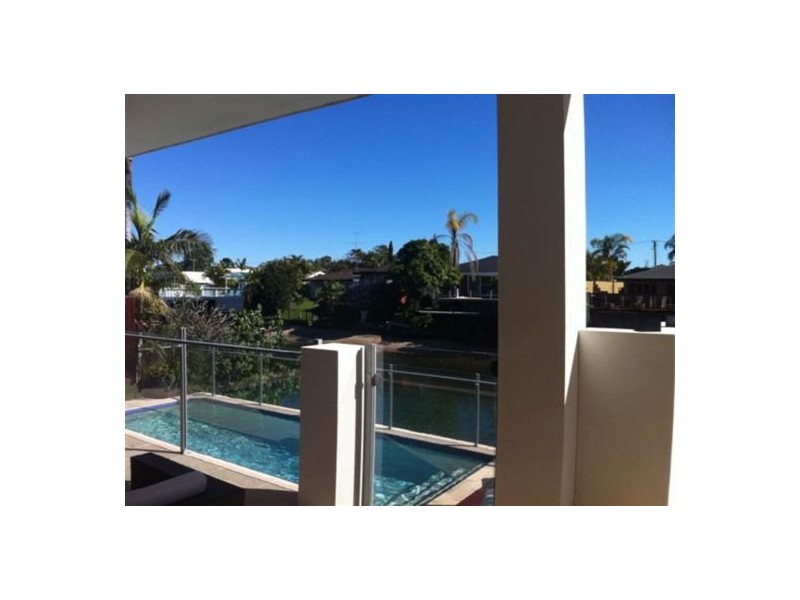 1/3 Sarasota Key, Broadbeach Waters QLD 4218