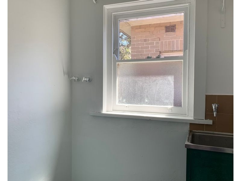 33 Jubilee Avenue, Carlton NSW 2218