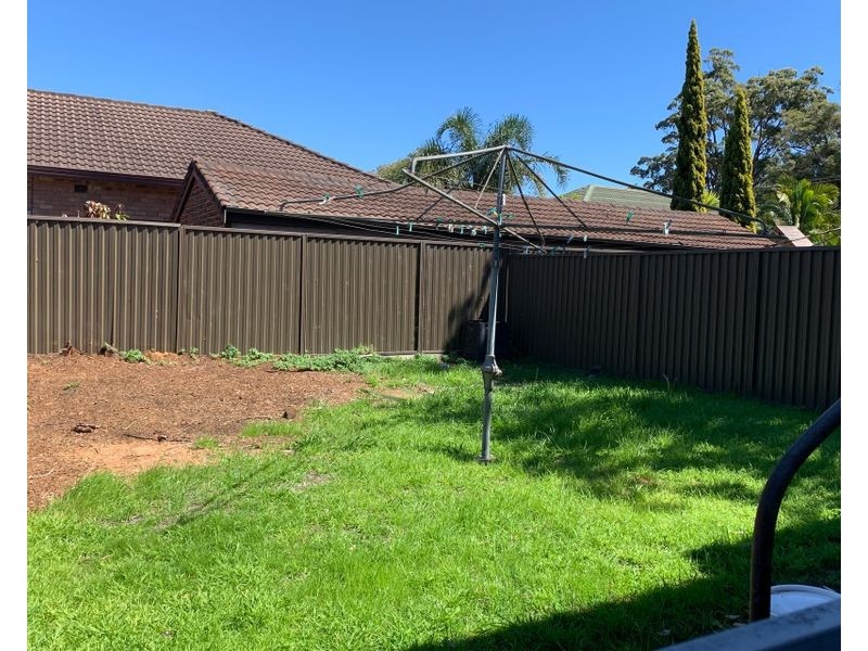 33 Jubilee Avenue, Carlton NSW 2218