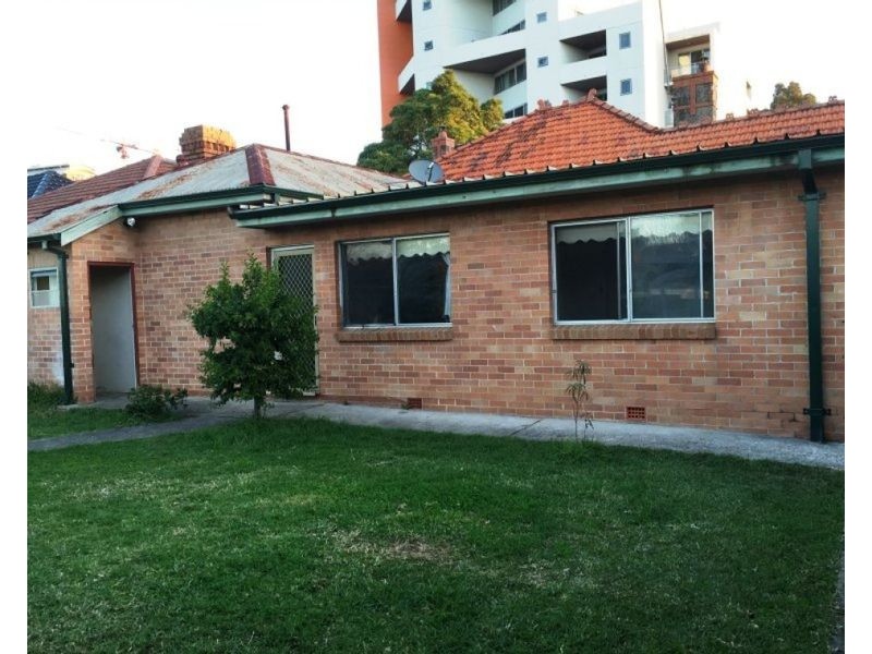 2/16 Patrick Street, Hurstville NSW 2220