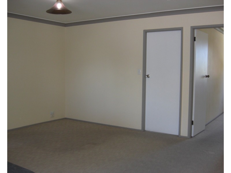 2/52 Balmoral Road, Mortdale NSW 2223