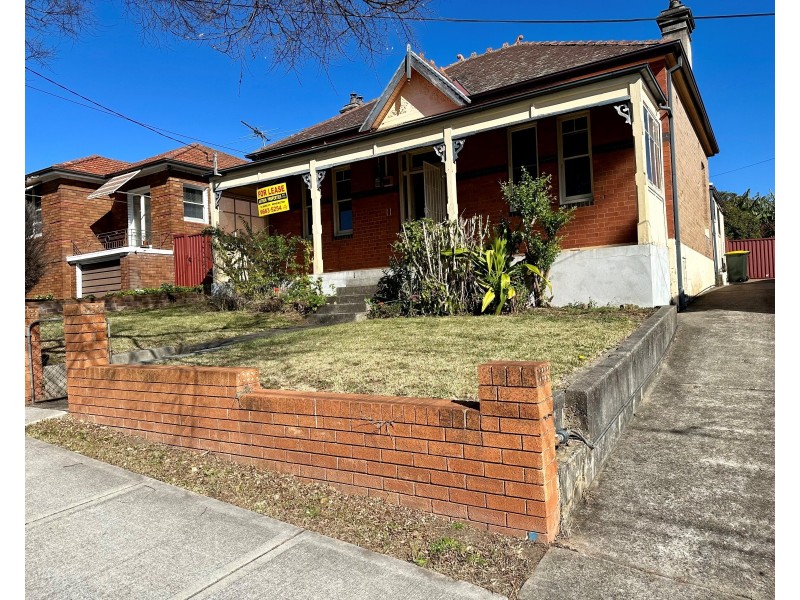 11 Cronulla Street, Carlton NSW 2218