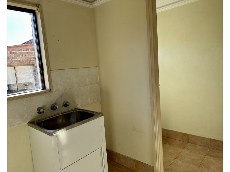 11 Cronulla Street, Carlton NSW 2218