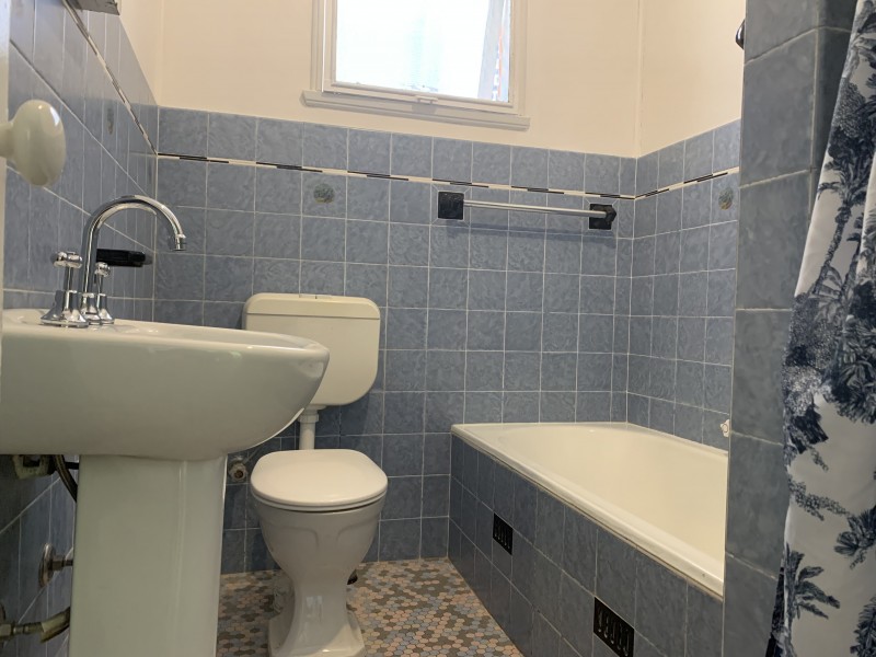 137 Gloucester Road, Hurstville NSW 2220