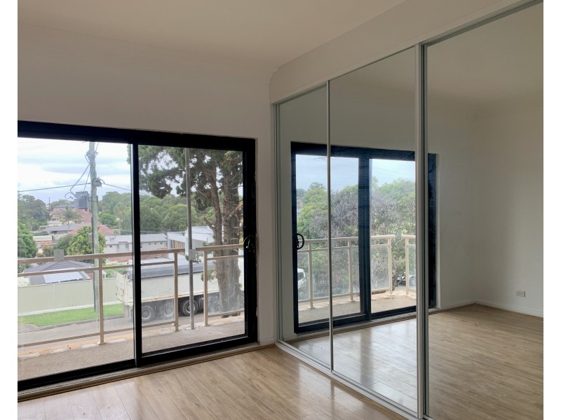 1A Louis Terrace, Hurstville NSW 2220